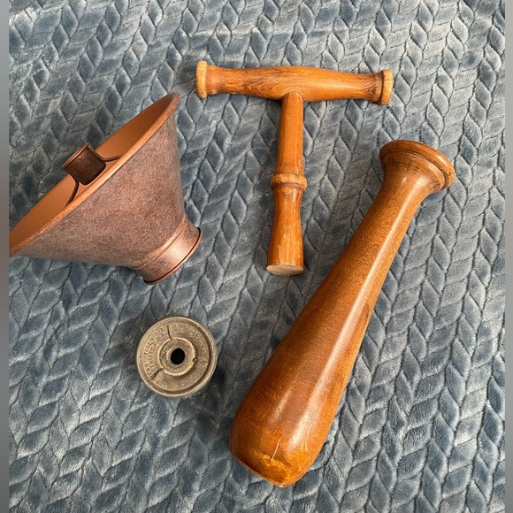 Random salvage lot - Picture 1 of 1
